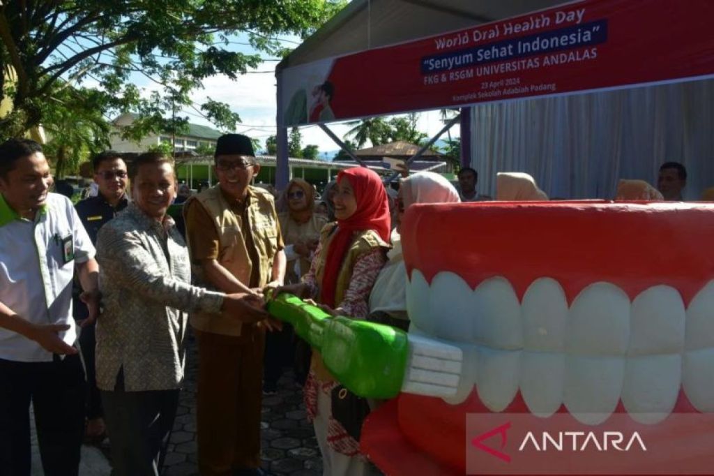 Sebanyak 125 ribu siswa di Padang dapat sosialisasi kesehatan&nbsp;gigi