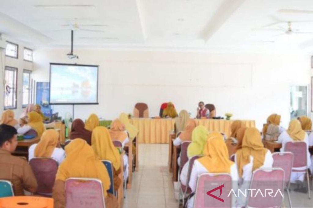 Dinkes Solok evaluasi program intervensi spesifik tangani&nbsp;stunting