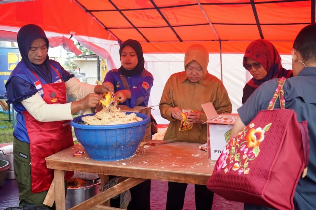 Mensos Risma pastikan kenyamanan posko banjir lahar dingin&nbsp;Sumbar
