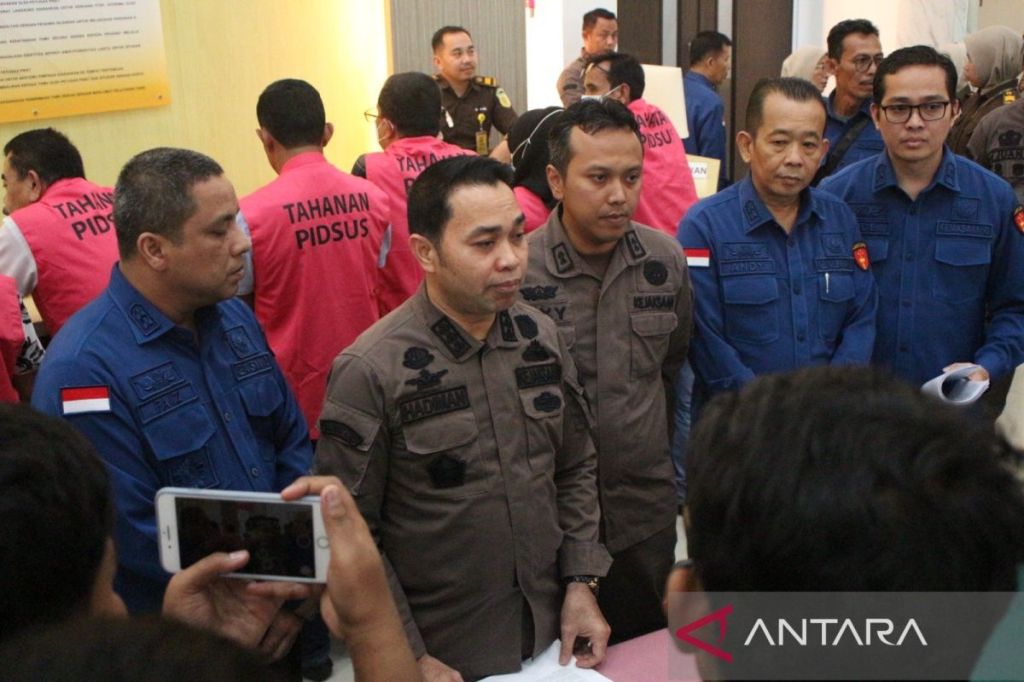Kejaksaan tahan tujuh tersangka korupsi Dinas Pendidikan&nbsp;Sumbar