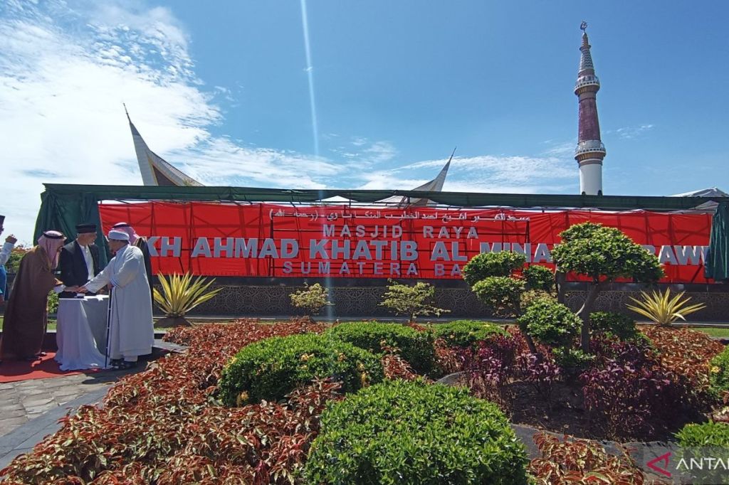 Masjid ikonik Sumbar resmi dinamai Syekh Ahmad Khatib Al&nbsp;Minangkabawi