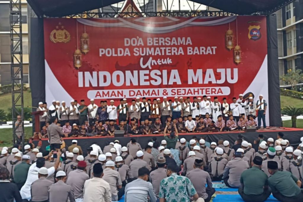 Polda Sumbar gelar doa bersama harapkan kondusifitas daerah&nbsp;terjaga