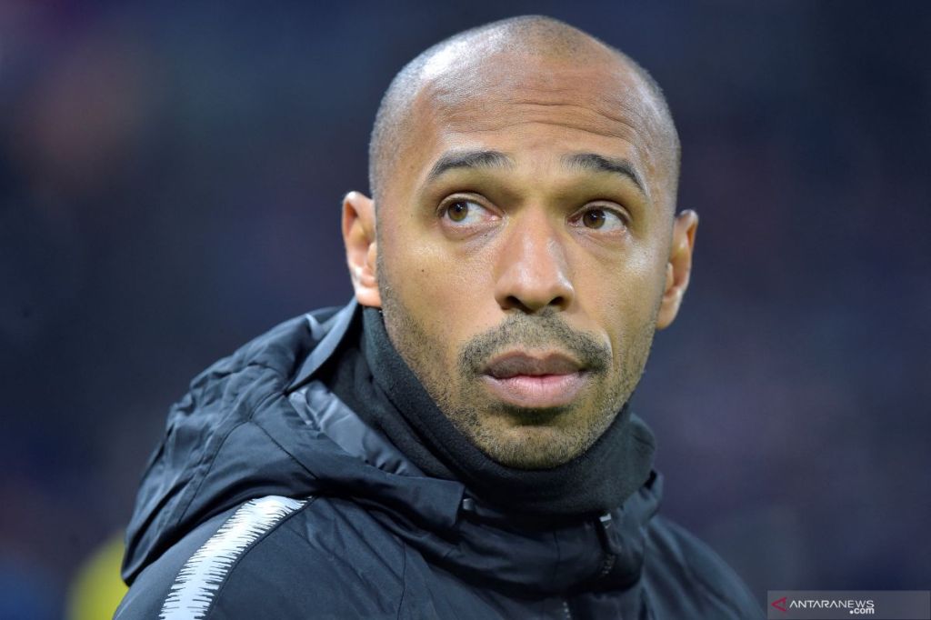 Thierry Henry mundur melatih timnas Prancis&nbsp;U-23